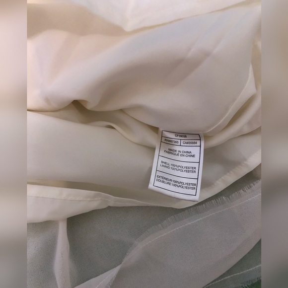 Cupcakes and Cashmere Skirt - Picture 4 of 4